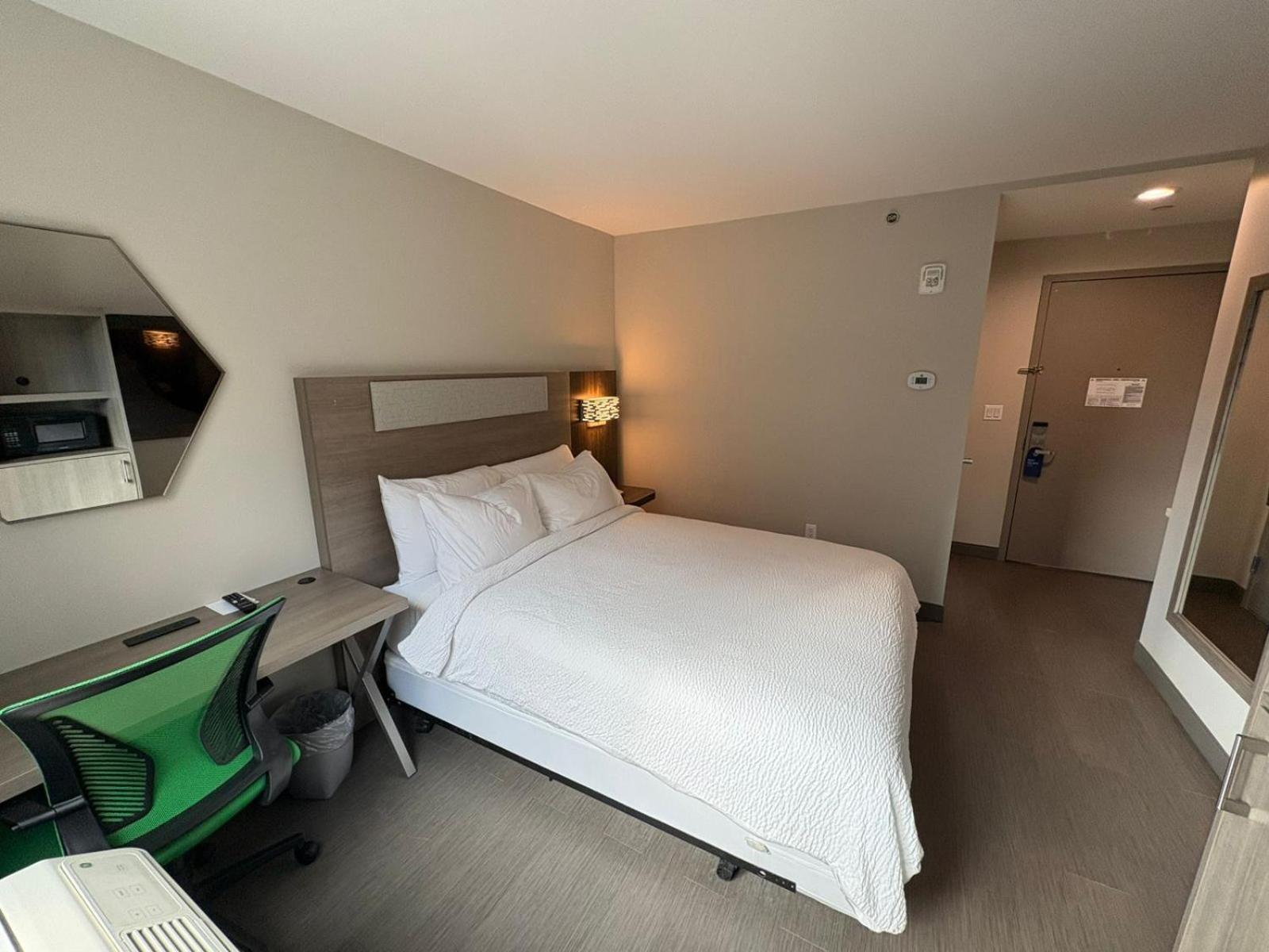 Express & Bronx - Nyc By Ihg 2*
